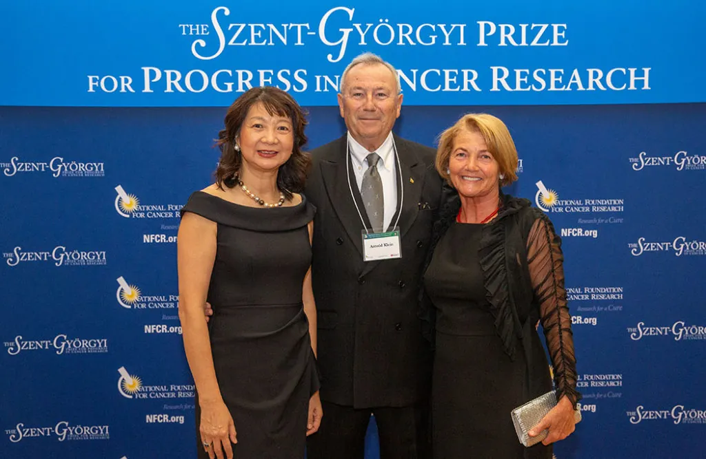 GirardIm_NFCR2022-1185 small 2022 Global Summit Cocktail Party