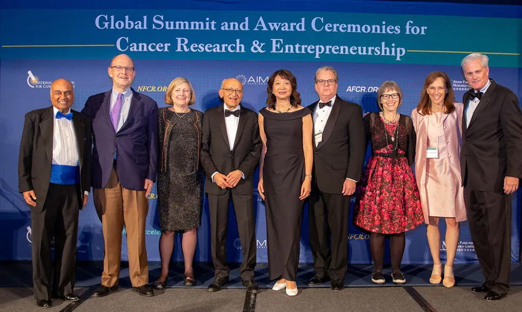 GirardIm_NFCR2022-1558 small Group Photo on Stage at the Summit 2022