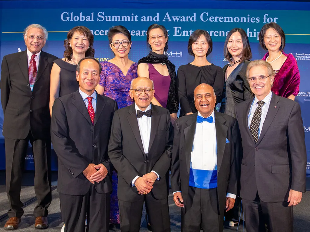 GirardIm_NFCR2022-1586 small Group Photo on Stage at the Summit 2022