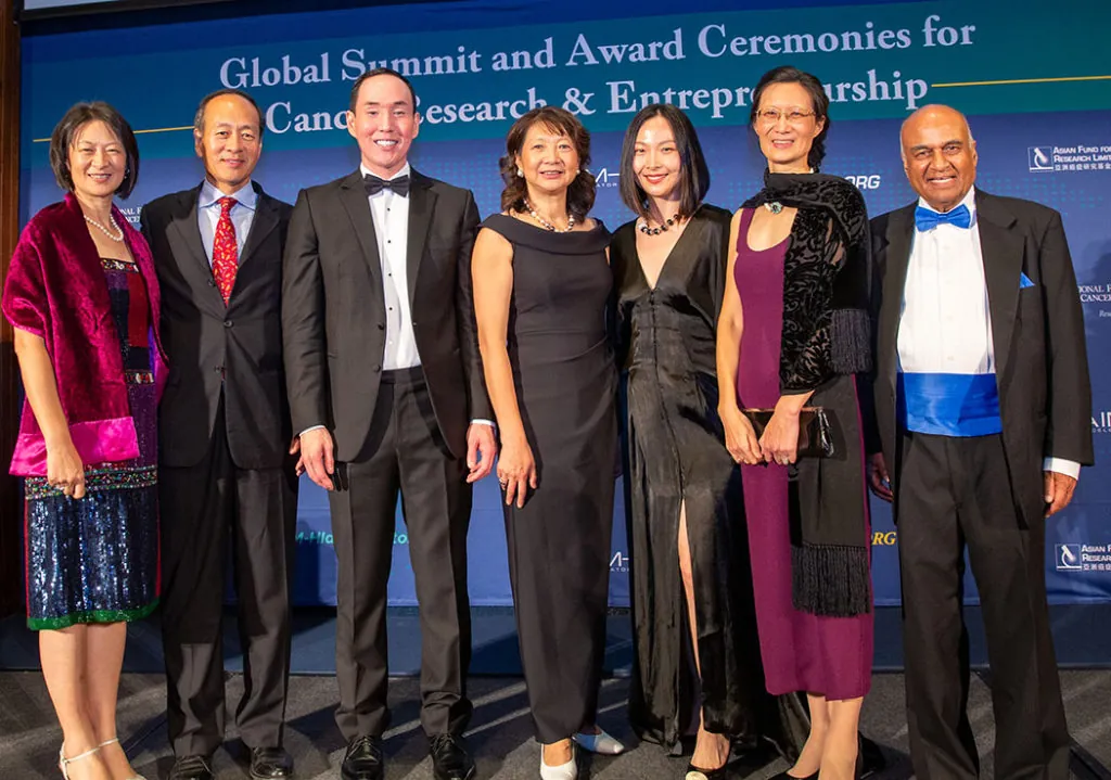 GirardIm_NFCR2022-1593 small Group Photo on Stage at the Summit 2022