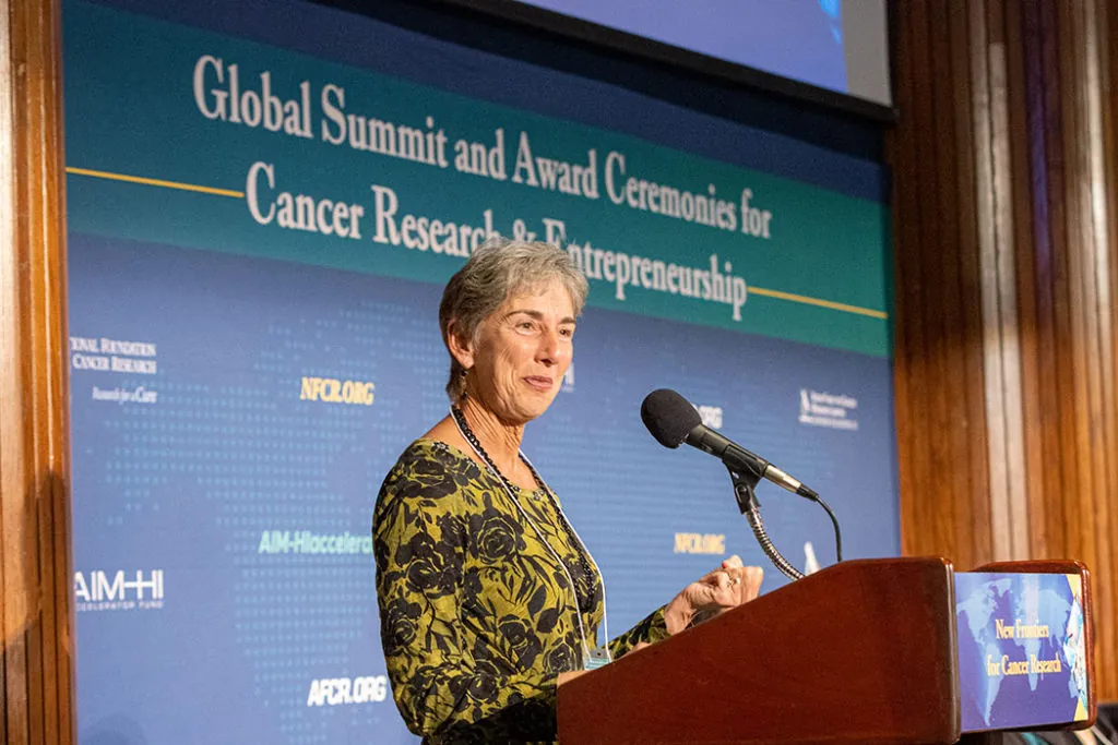 GirardIm_NFCR2022-338 small Jennifer Grandis